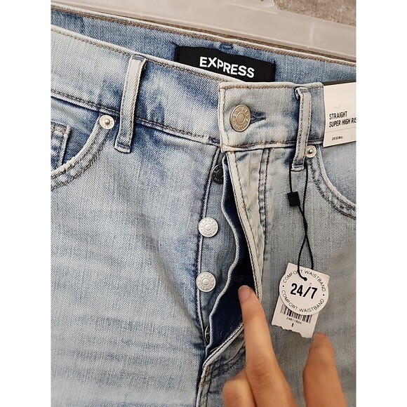Express Straight Super High Rise Jeans Womens 8 Blue Light Wash Button Fly NEW - Picture 3 of 11